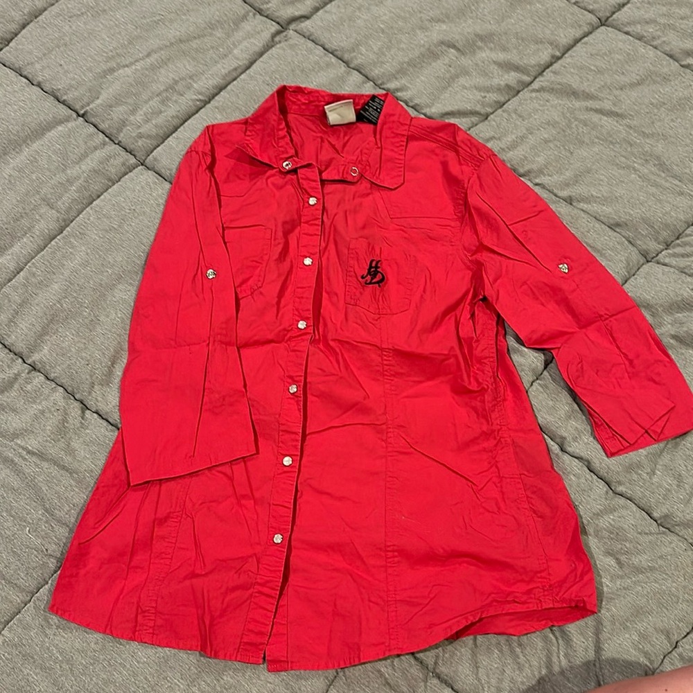 Harley-Davidson. Pink with black writing 3/4 sleeve button snap up shirt.
